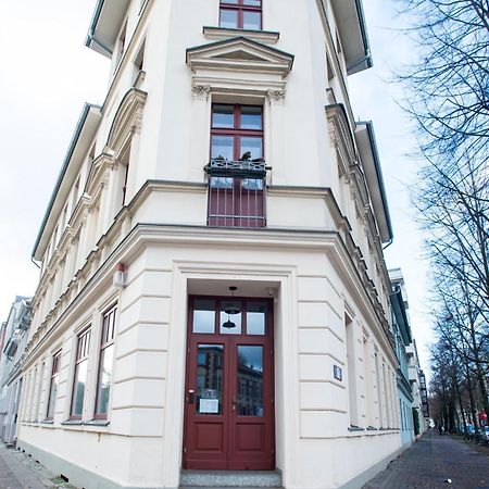 Alt-Berliner Eckkneipe - "Feuchte Ecke" Apartment Екстериор снимка