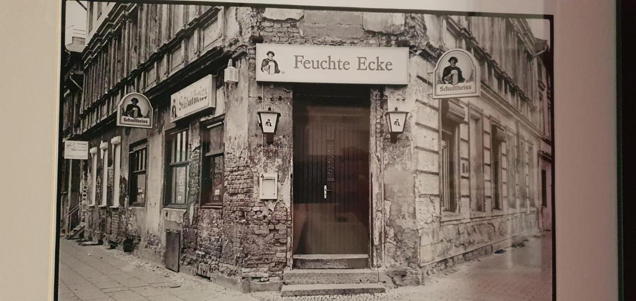 Alt-Berliner Eckkneipe - "Feuchte Ecke" Apartment Екстериор снимка