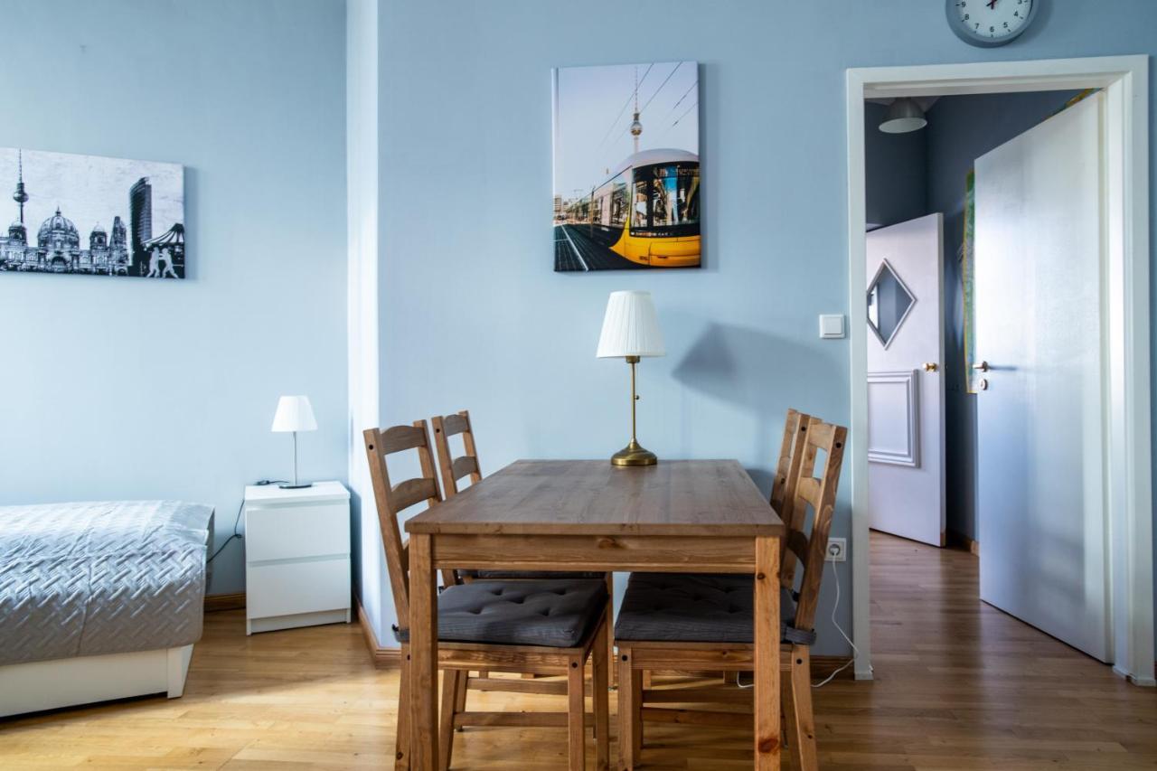 Alt-Berliner Eckkneipe - "Feuchte Ecke" Apartment Екстериор снимка