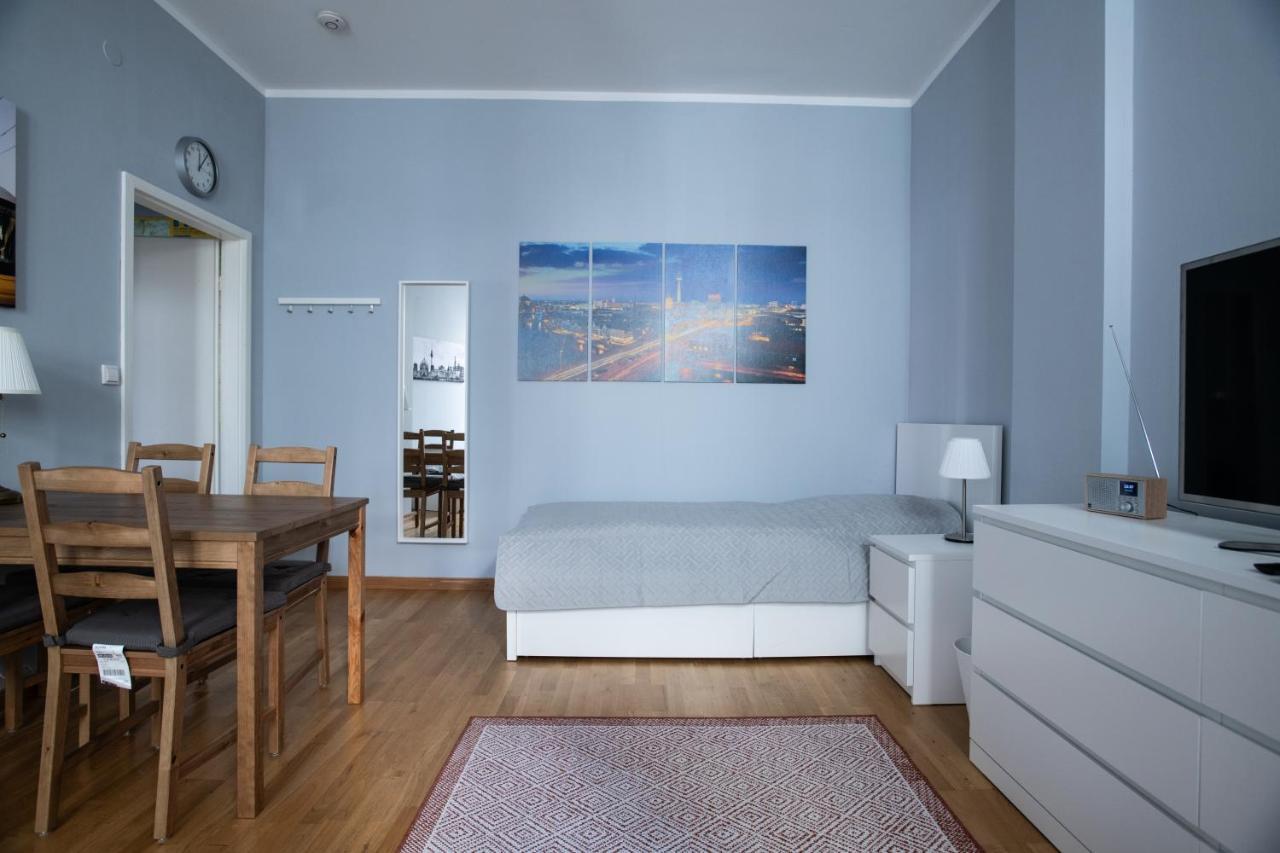 Alt-Berliner Eckkneipe - "Feuchte Ecke" Apartment Екстериор снимка
