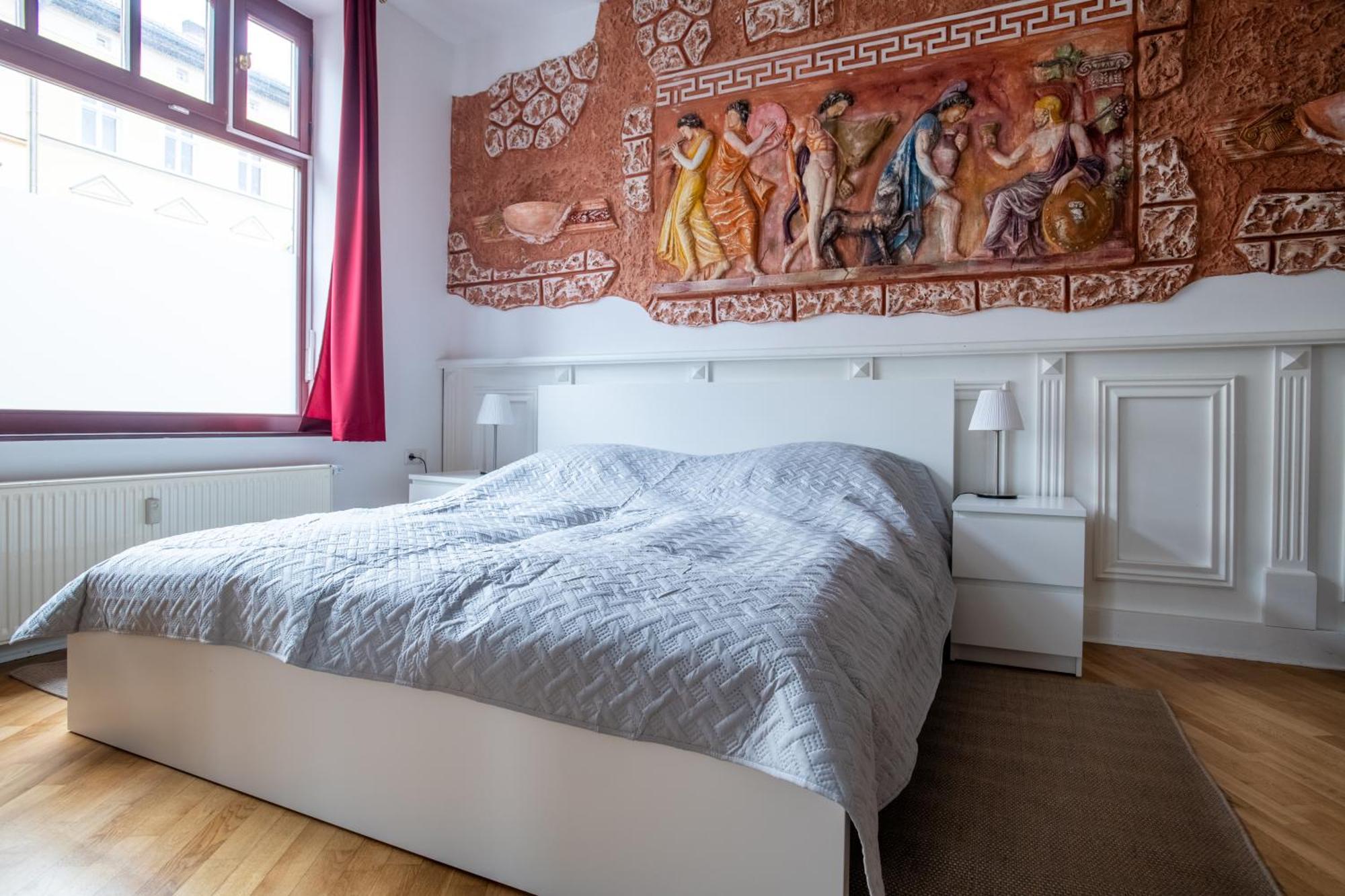 Alt-Berliner Eckkneipe - "Feuchte Ecke" Apartment Екстериор снимка
